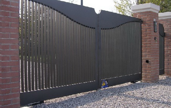 Купить новые ворота Абакан откатные в Дальнегорске по цене от 83856 руб